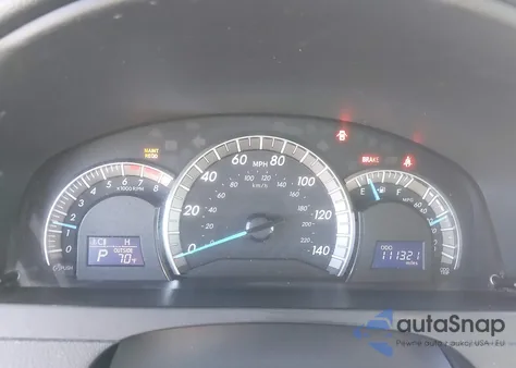 2013 Toyota Camry Se z USA, uszkodzony, nr VIN 4T1BF1FK8DU654700